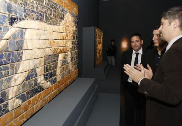 EXPOSICIÓN. TORRE DE BABEL. HISTORIA Y MITO